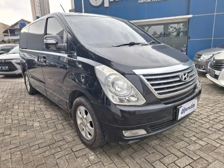 LOW DP Hyundai H-1 2.4 Bensin-AT 2011 BOF