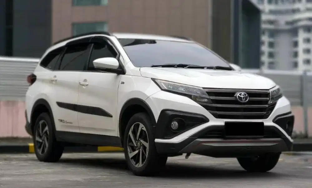 Toyota Rush 1.5 S TRD Sportivo thn. 2018