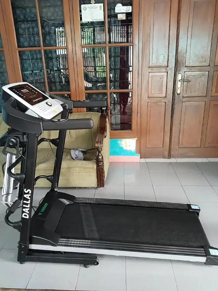 Dijual treadmill elektrik masih mulus dijual karena mau ganti alat