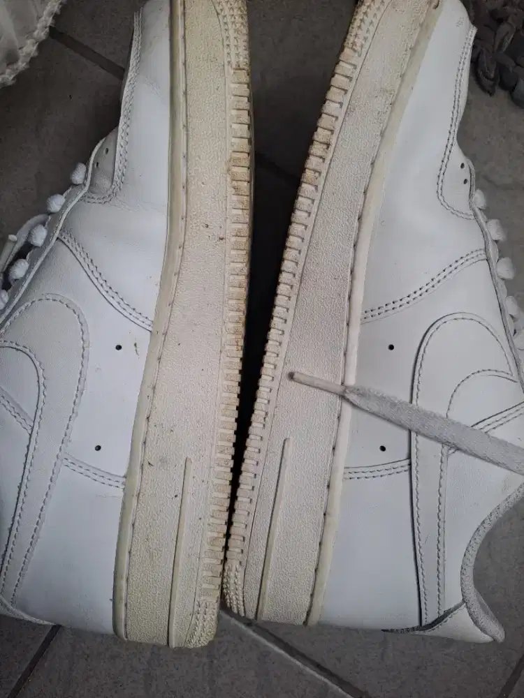 Sepatu NIKE AIR White ori