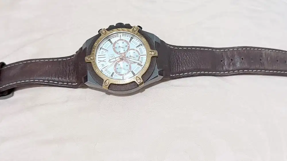 Jam tangan cerruti 1881