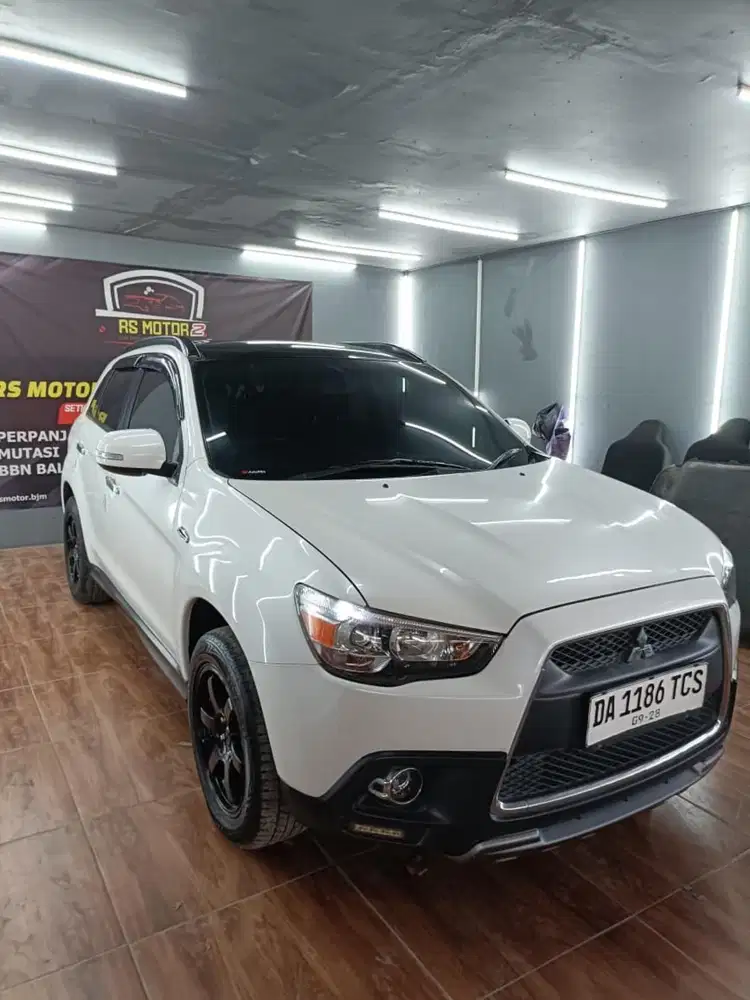 Mitsubishi Outlander PX 2.0 2013 AT