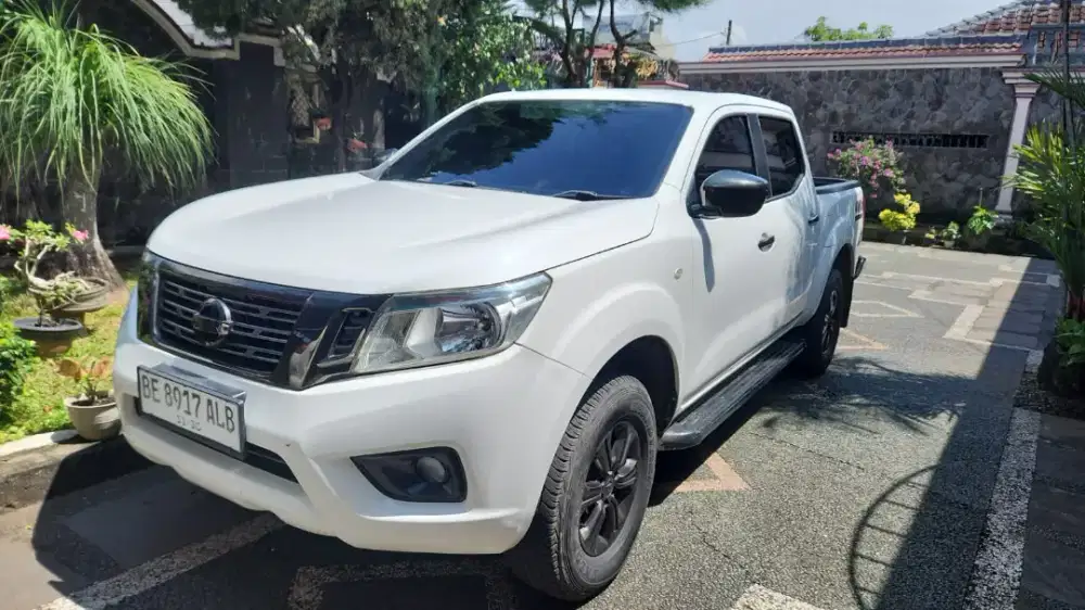 NAVARA SL 2.5 (4x4) MT