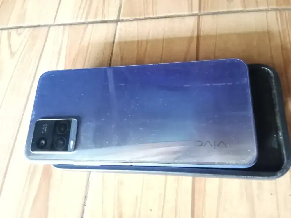 ViVO Y21 biru glossy