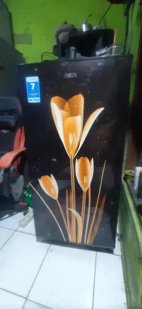 Kulkas 1 pintu AQUA GRATIS ANTAR