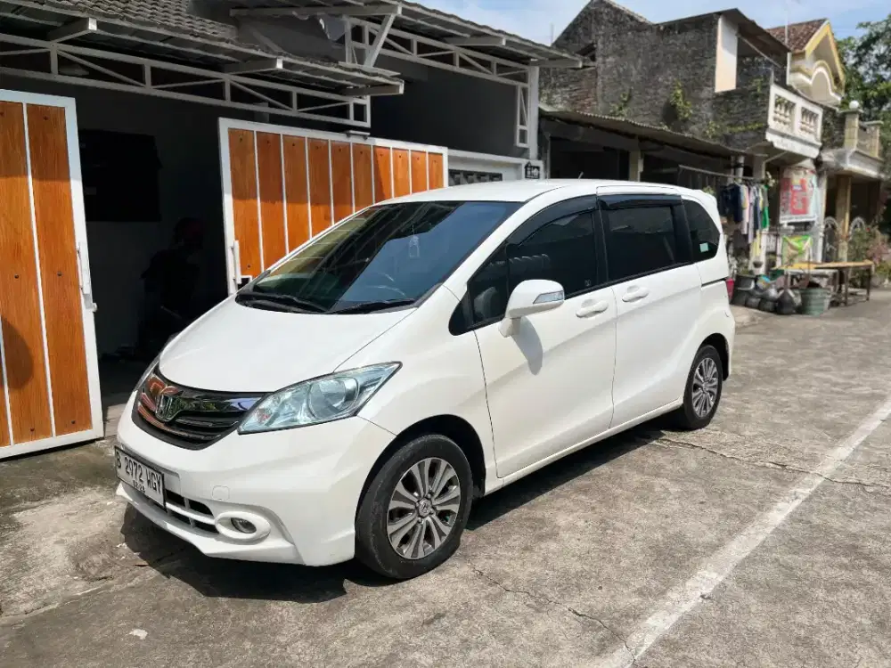 Honda freed PSD 2012 akhir