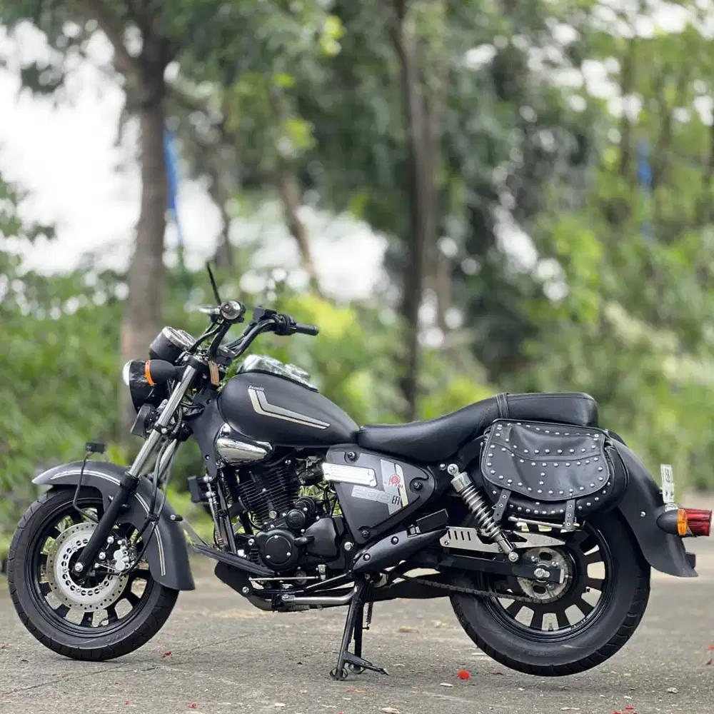 BENELLI MOTOBI 200 EFI 2023 BLACK KM 10K PAJAK PANJANG KAYAK BARU