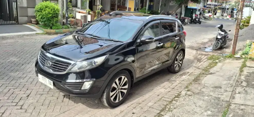 Kia SPORTAGE 2012 Platinum SUnroof L hitam