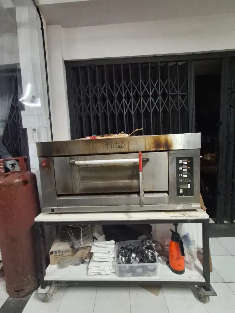 DIJUAL PIZZA OVEN GETRA RFL12SSGC