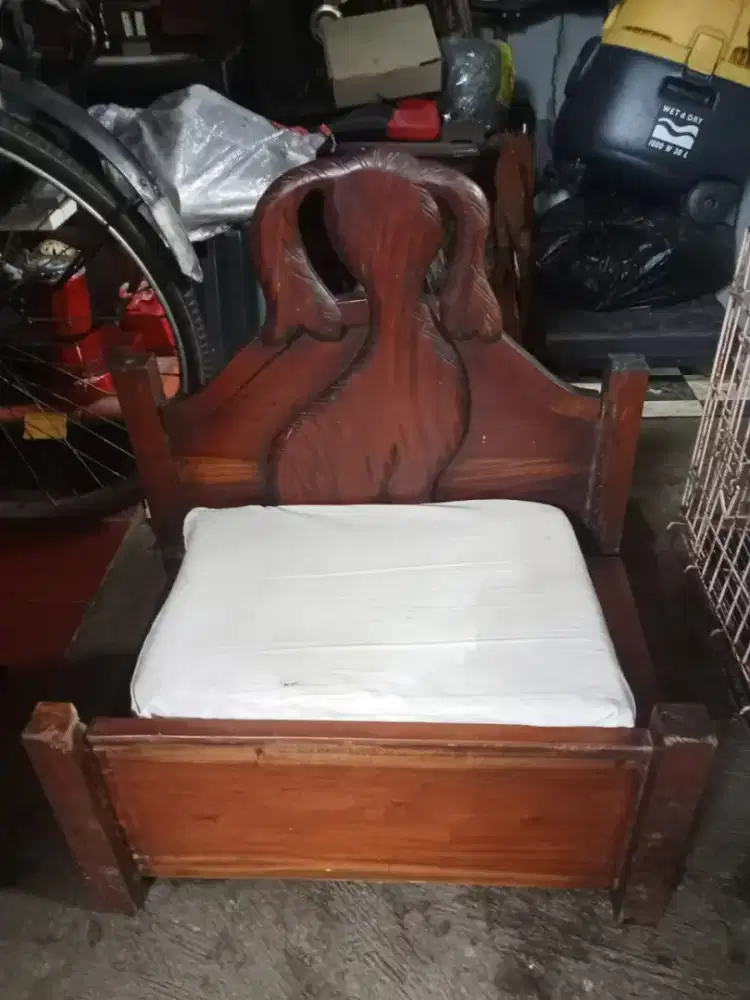 Bale tidur utk Kucing Atau Anjing ,bahan Jati