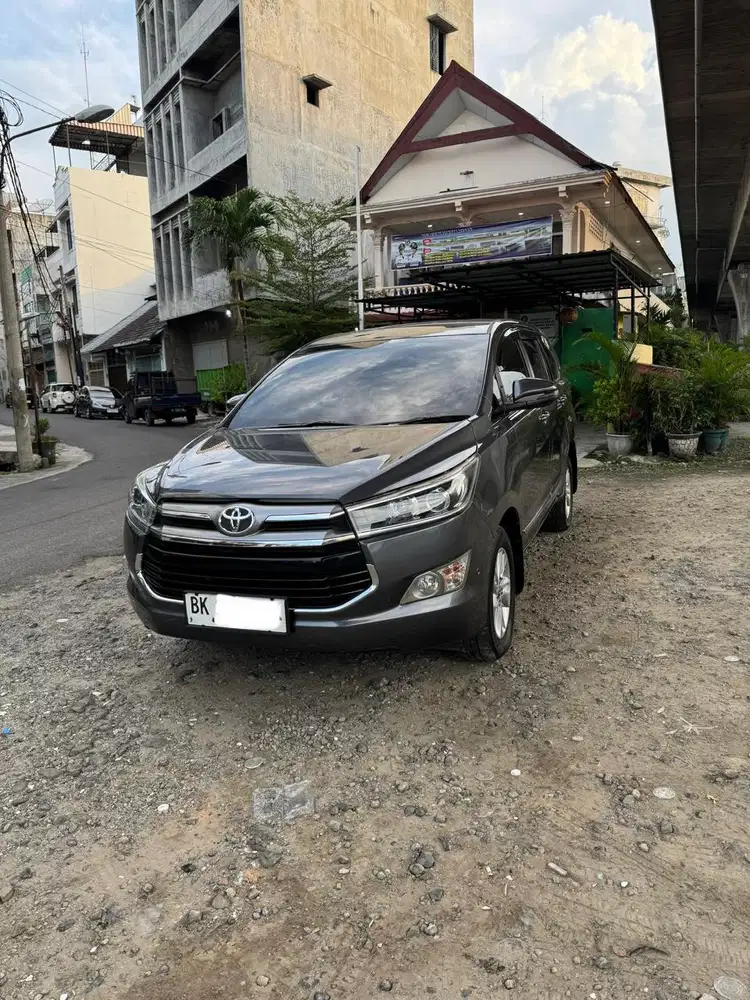 Toyota Innova Reborn V Luxury Diesel 2018 Automatic Abu abu