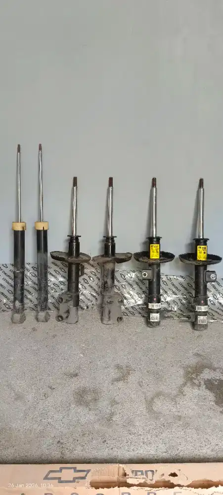 Di jual skok  chevrolet  spin