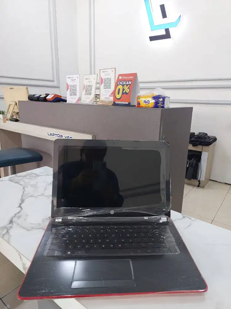 Laptop HP 14 AMD A4 Radion R3 siap pakai
