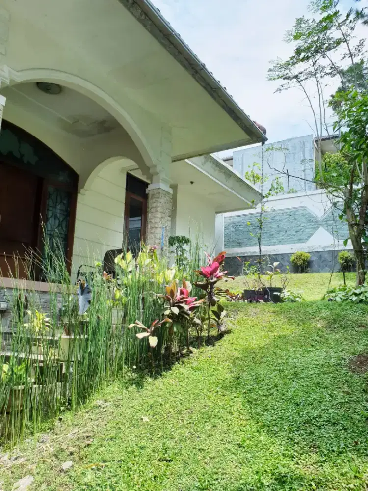 Rumah Siap Huni di Setramurni dekat PVJ dan Universitas