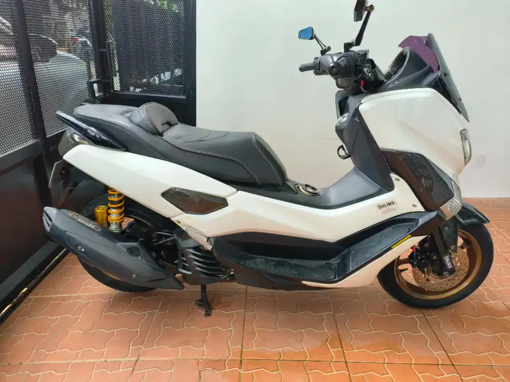 Dijual NMAX 2015 warna putih