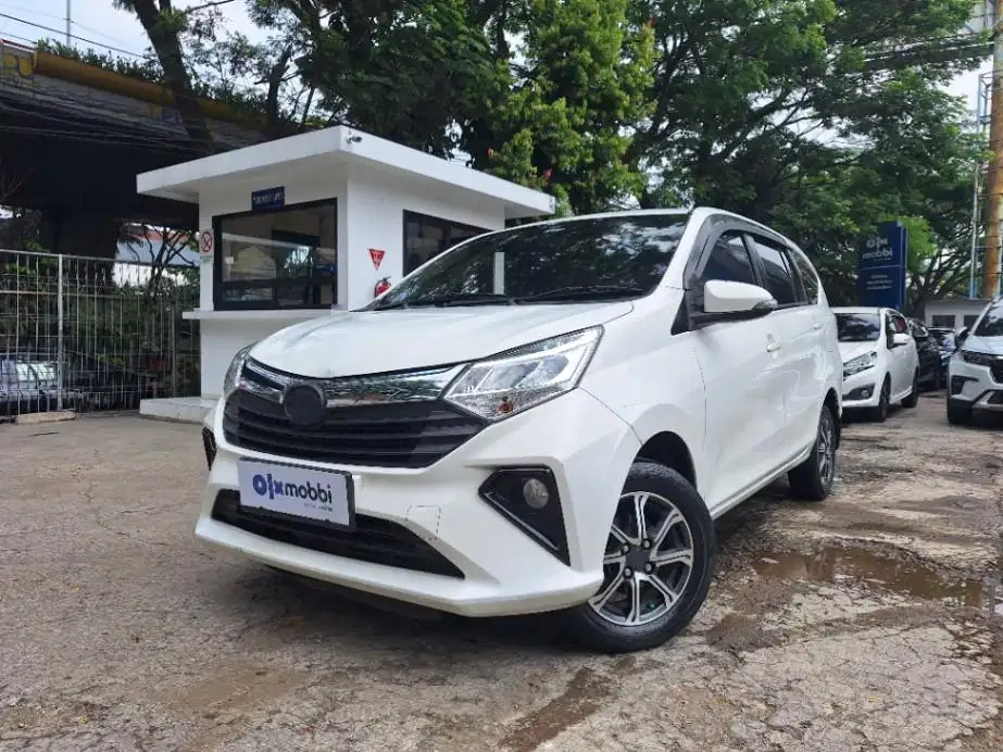DP MURAH Daihatsu Sigra 1.2 R Bensin-MT 2022 Putih CHFPB