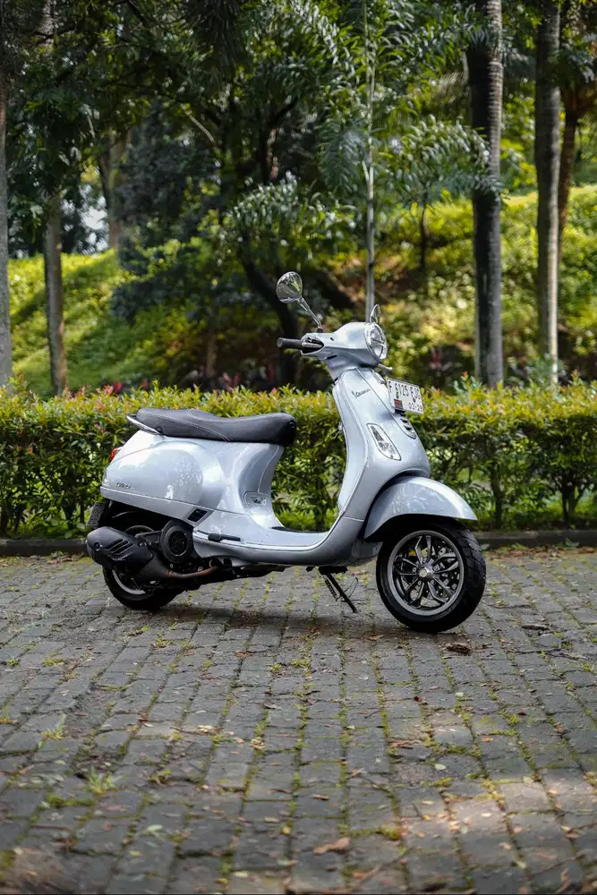 PIAGGIO VESPA LX 125 IGET FACELIFT 2023 MURAH BERGARANSI BISA KREDIT