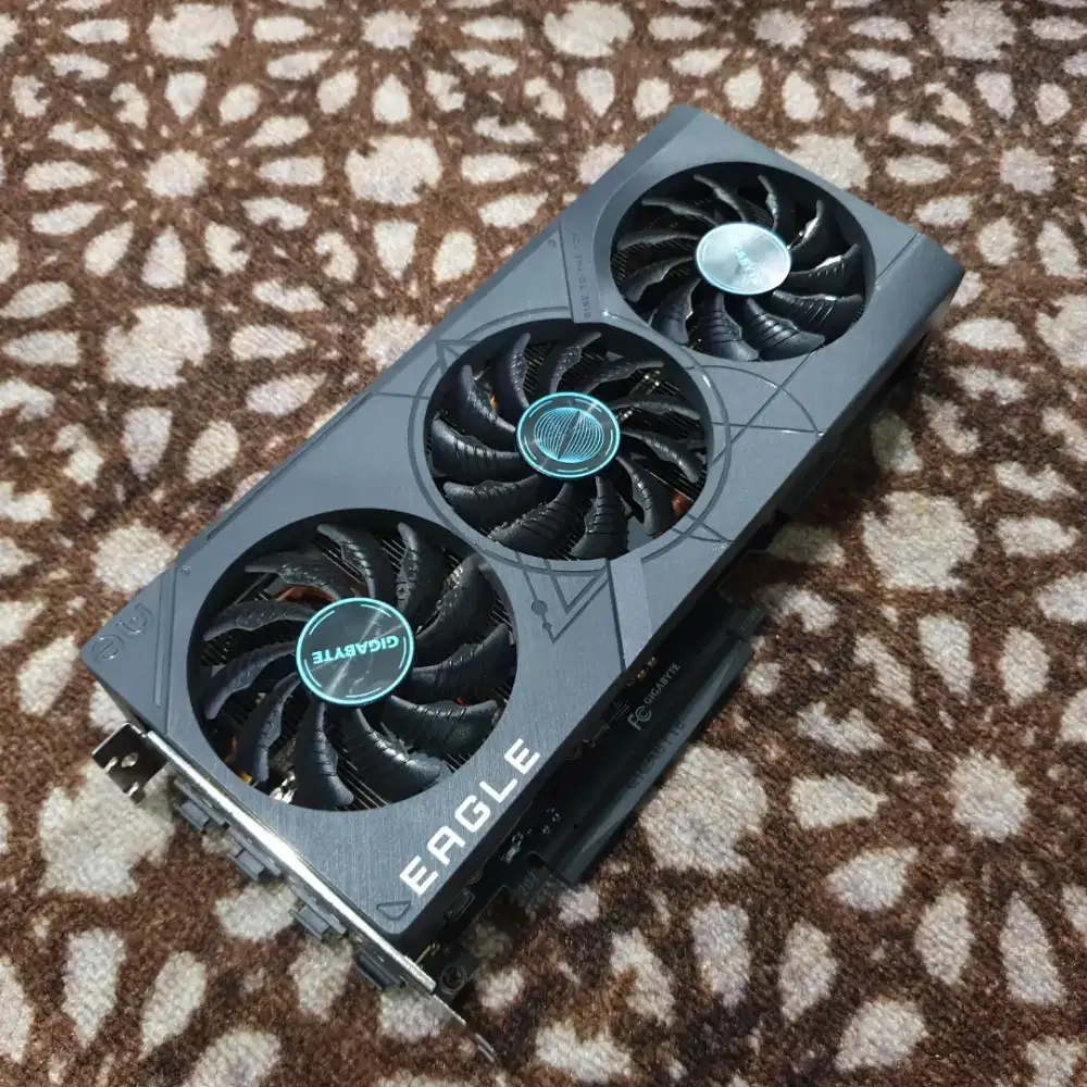 GIGABYTE GEFORCE RTX 4070 12GB GDDR6 SUPER MULUS GARANSI PANJANG