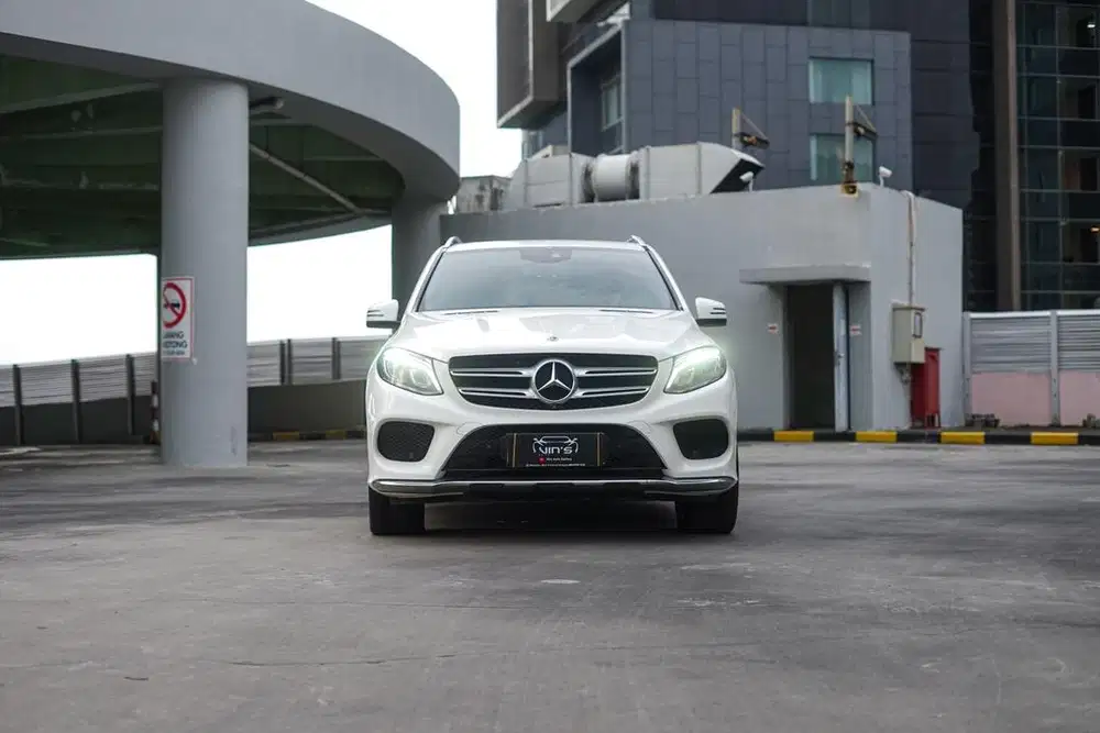 MERCEDES-BENZ GLE400 AMG