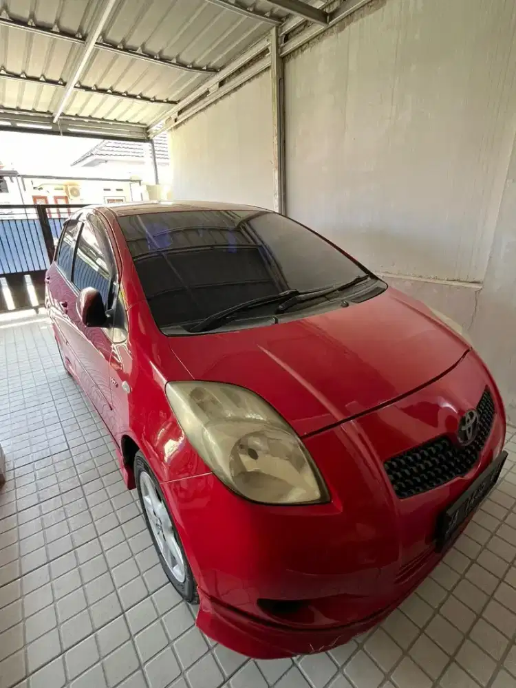 Jual yaris bakpao 2005