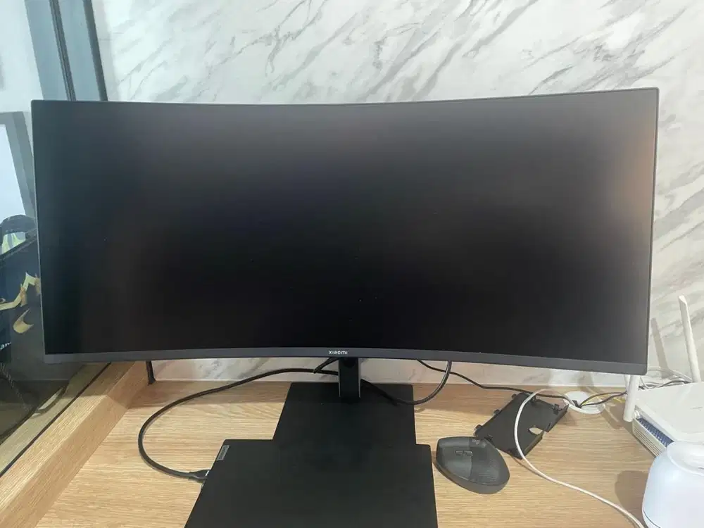 MONITOR XIAOMI DIPAKAI HANYA 2 MINGGU