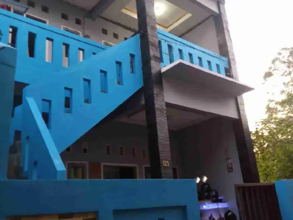 di jual cepat rumah 2 lantai  5 Kamar tidur di pesanggrahan jakarta selatan