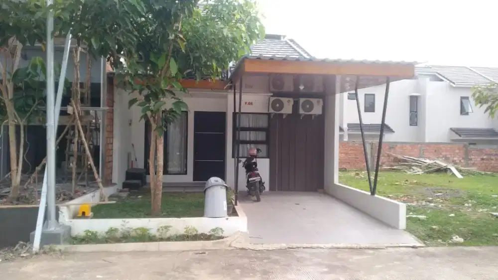 Disewakan Rumah Semi Furnish