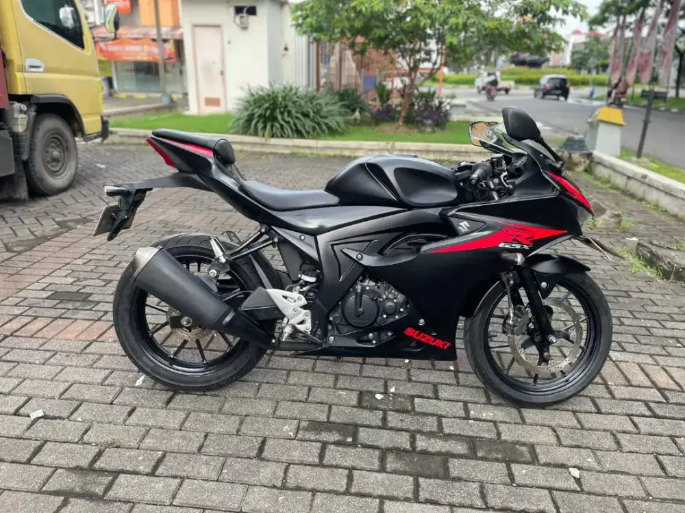 SUZUKI GSX 150 R 2017 MWSIN HALUS