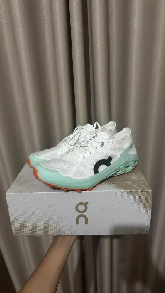 ON CLOUDVENTURE PEAK 3 UNDYED WHITE