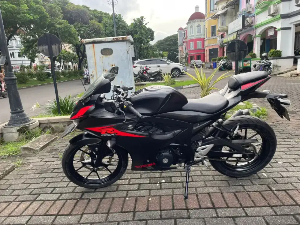 SUZUKI GSX 150 R 2017 SIAP PAKAI