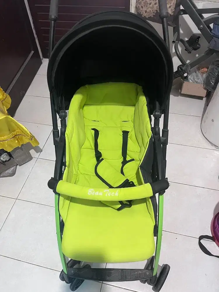 Stroller bayi lipat