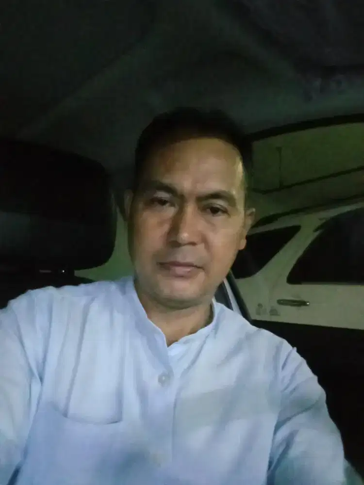 Mencari kerja driver pribadi atau kantor siap lembur