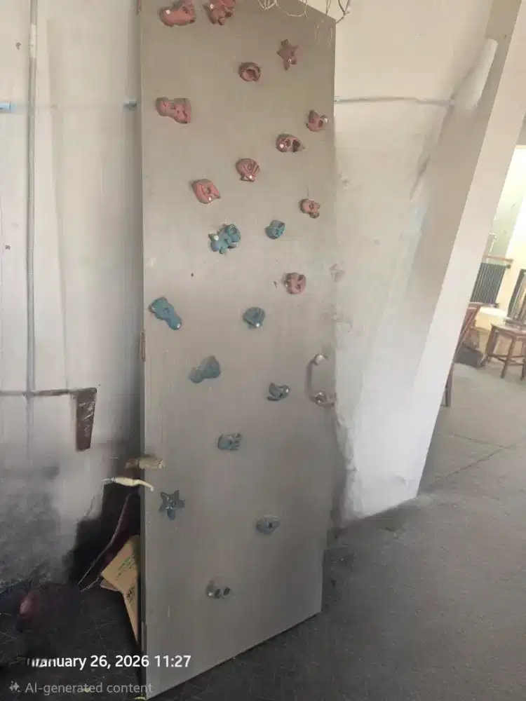 GRATIS: Papan Panjat Dinding Anak!