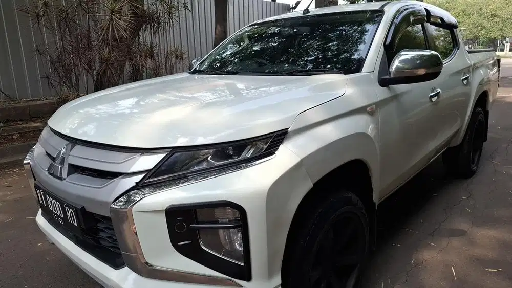 Mitsubishi strada triton GLS tahun 2020