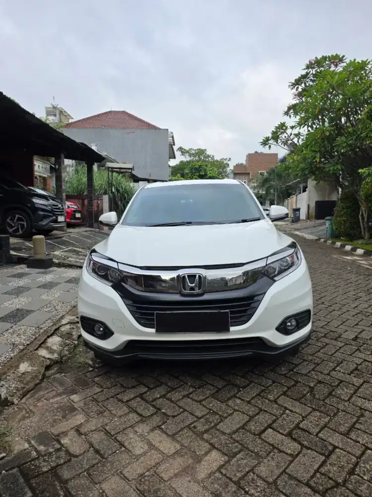 OVER KREDIT RESMI CLIPAN
Honda HRV Type E 2021 | Putih | MATIC (CVT)