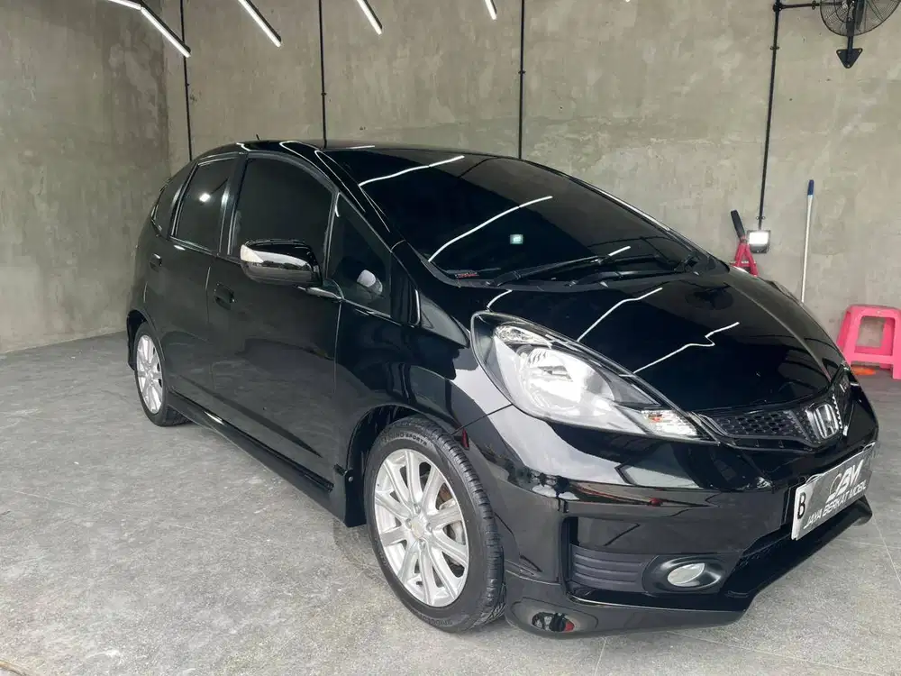HONDA JAZZ GE8 1.5 RS MT 2013