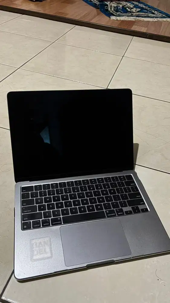 Jual Macbook Air M2 2022 ex ibox BH 93%