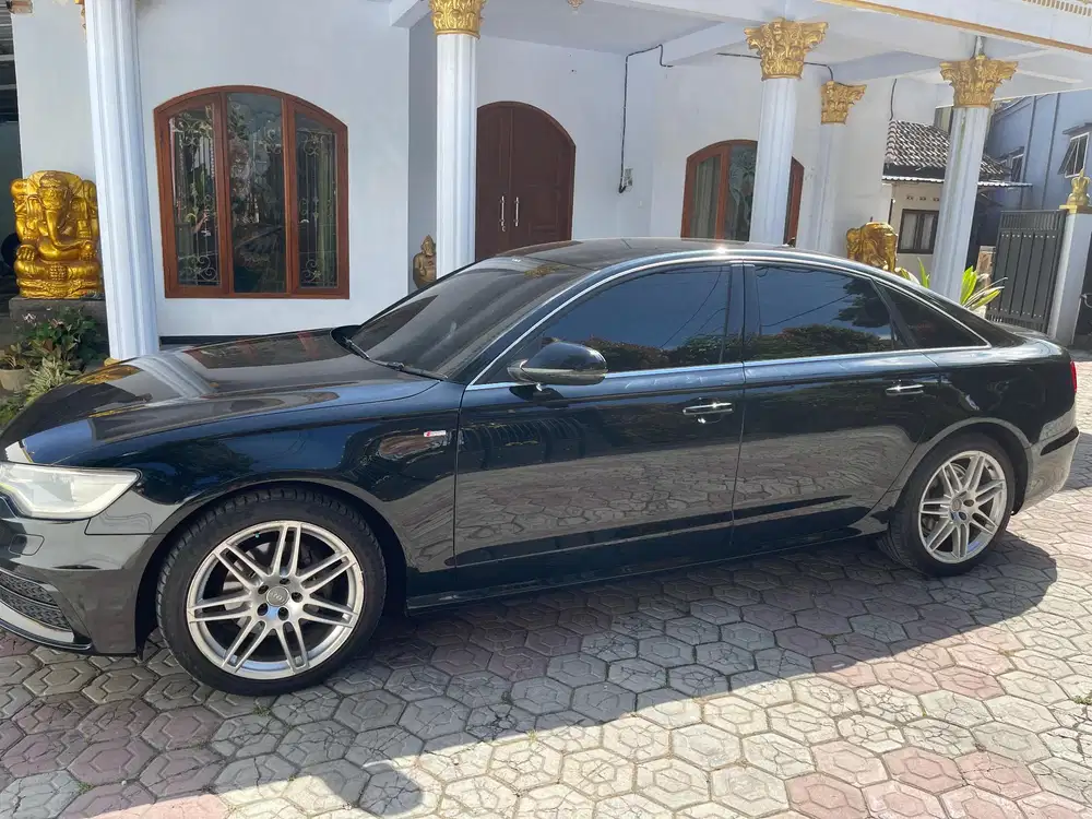 Audi A6 2012 Bensin