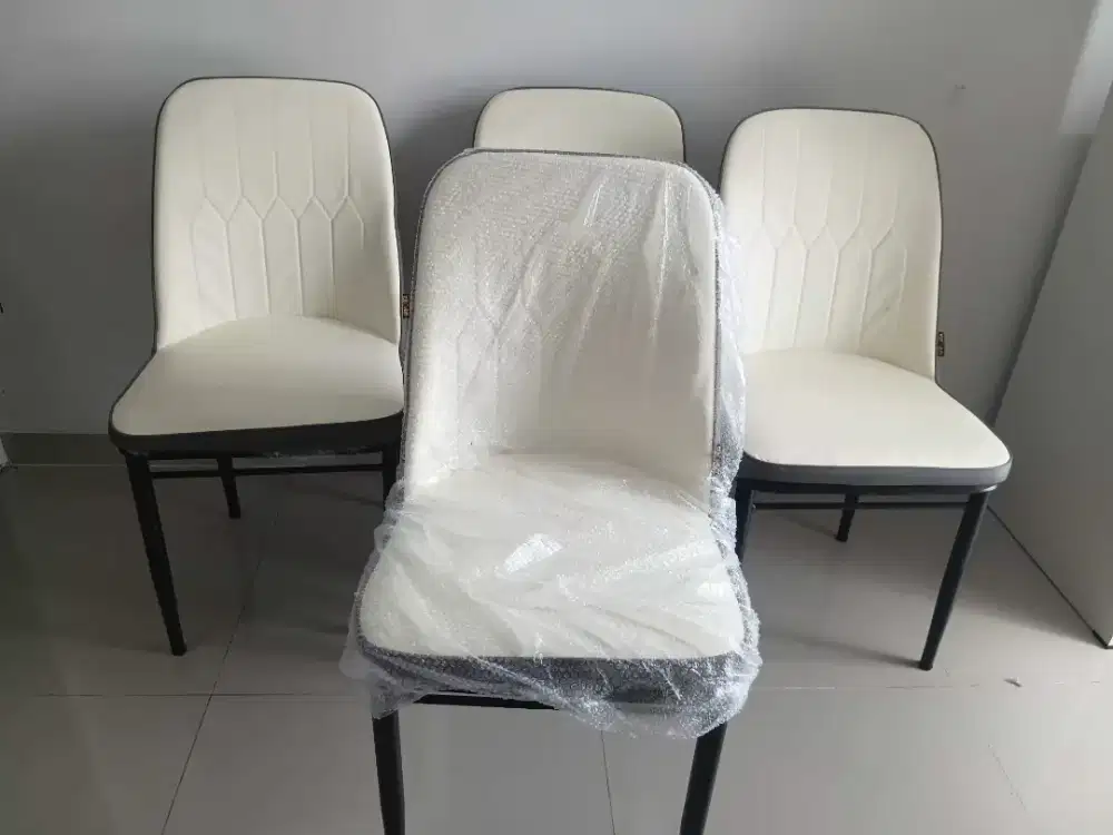 New Satu set kursi untuk meja makan