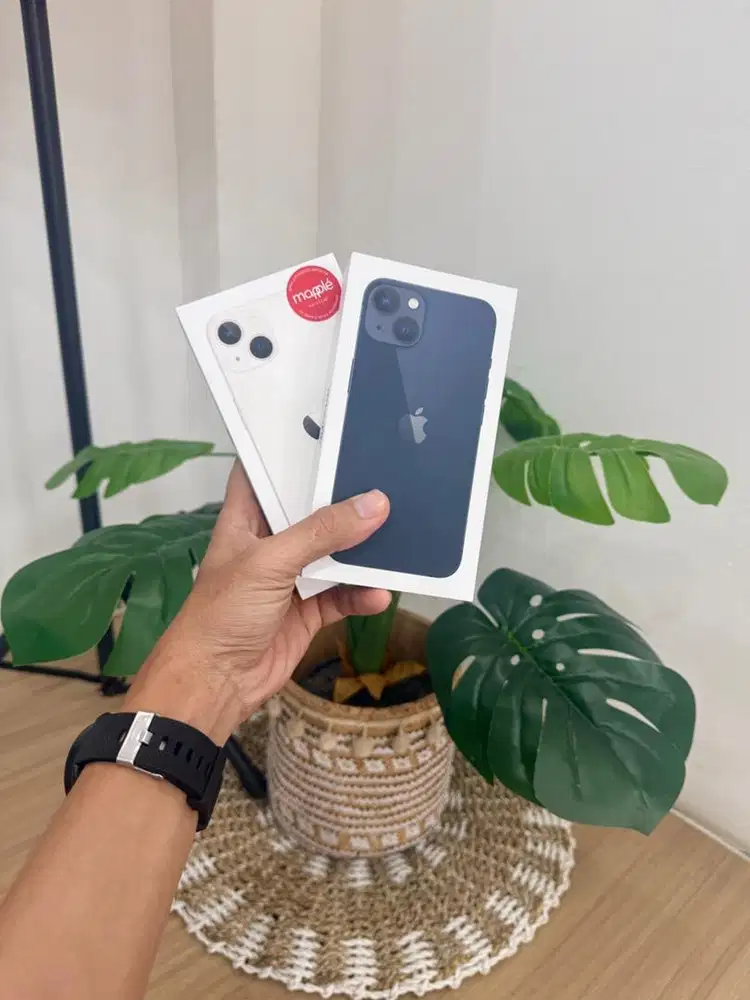 New iPhone 13 128GB garansi resmi