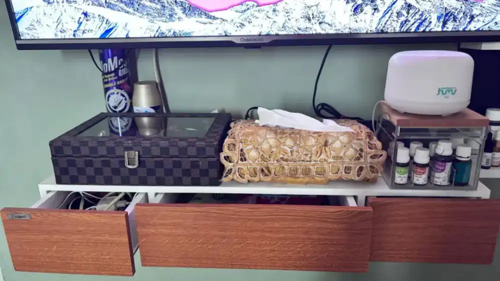 Ambalan laci gantung Rak tv