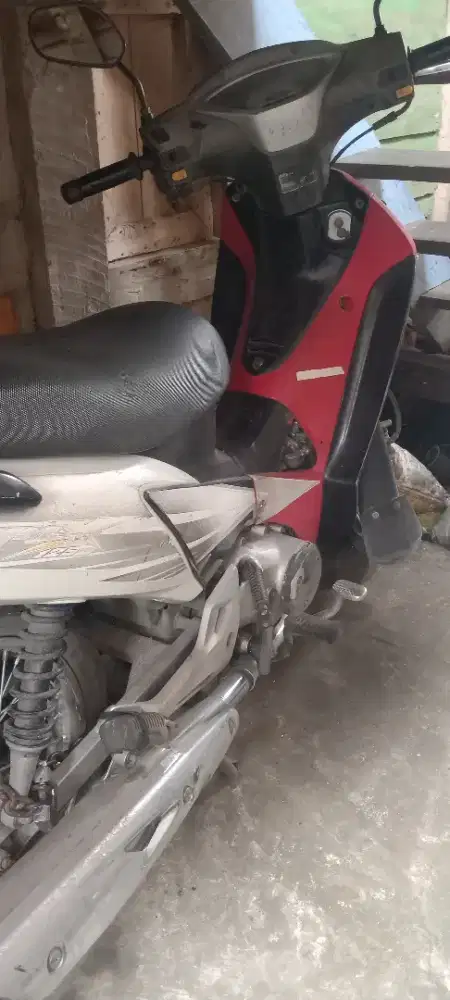 Dijual motor Supra x 125 tahun 2006