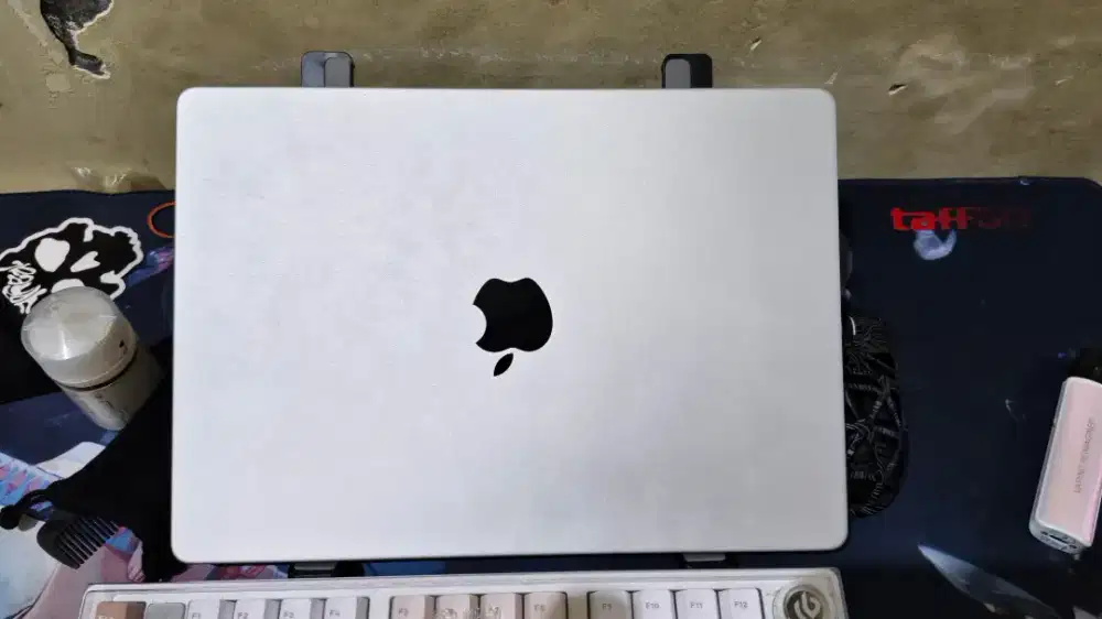 MacBook M1 PRO 16/512 14