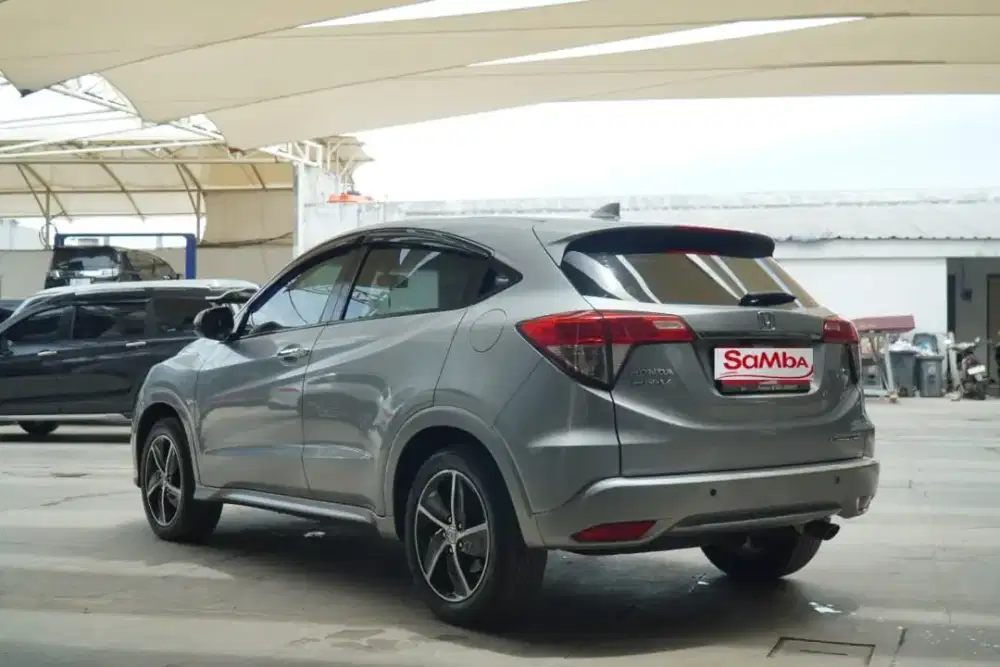 HRV PRESTIGE 1.8 SUNROOF AT 2018 KM LOW