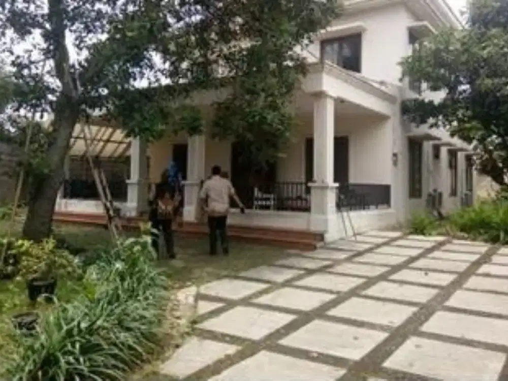 Rumah Lahan 1.400m² di Kucica Bintaro Sektor 9, Dekat Gerbang Tol