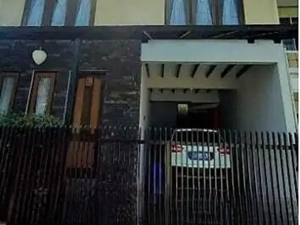 Dijual Rumah Cantik Full Furnished Lokasi Strategis Setiabudi Bawah Bandung