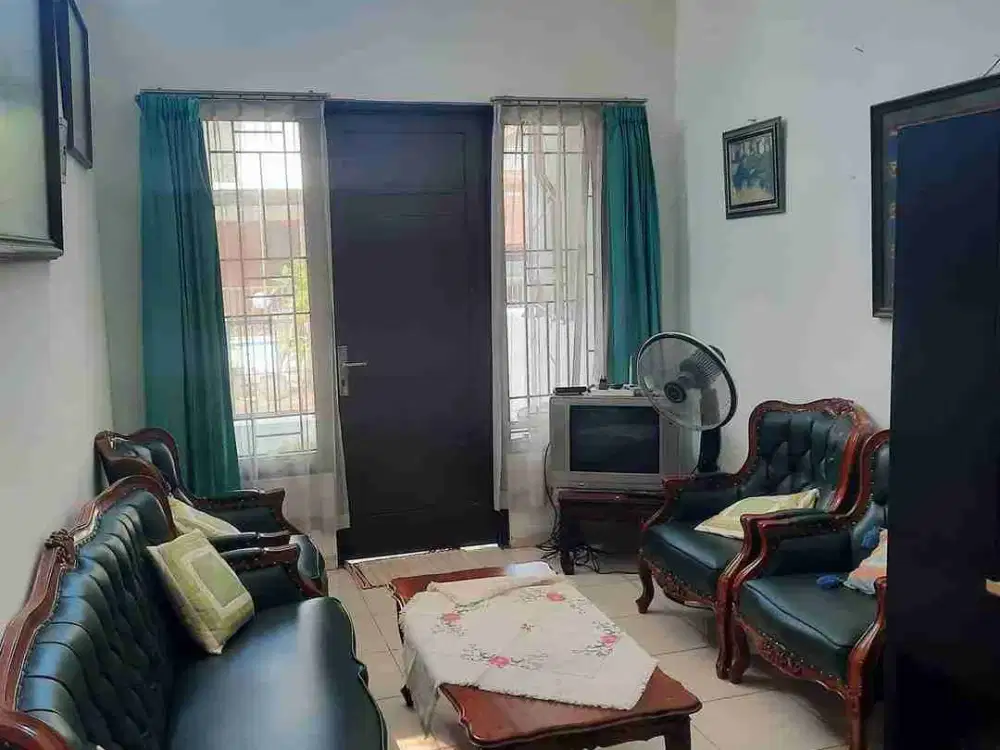 dijual rumah di Kemang Pratama  2 Bekasi