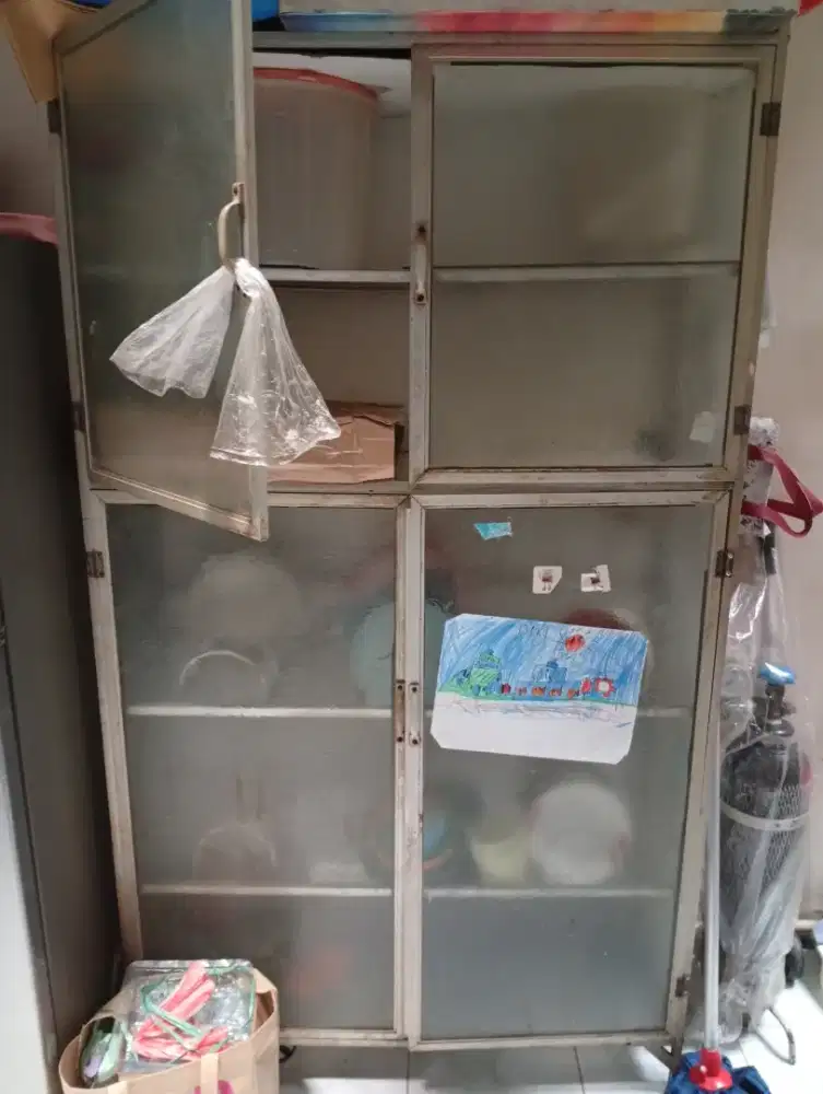 LEMARI PIRING BEKAS JUAL MURAH