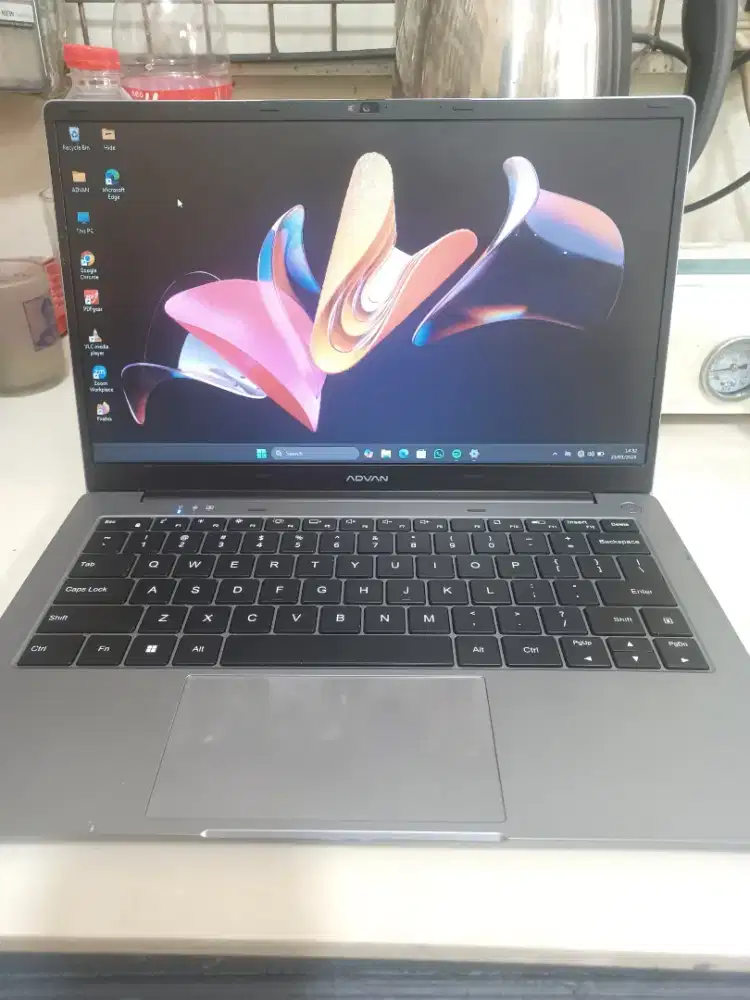 Laptop Advan T-BOOK N100