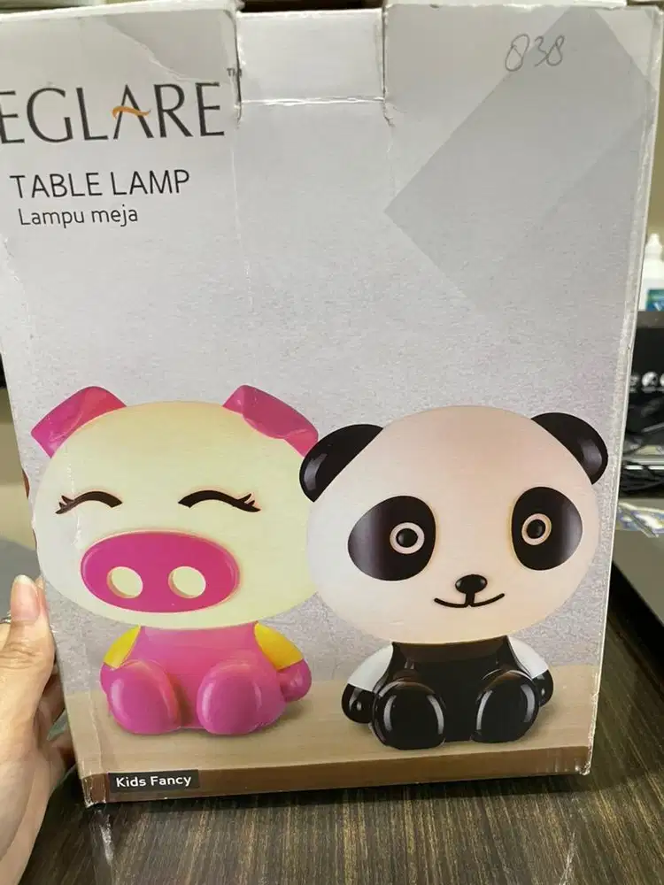 Lampu tidur Lampu Meja Eglare